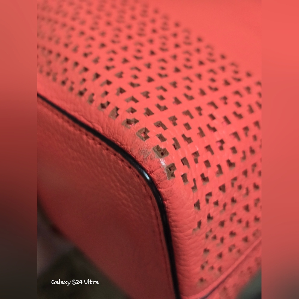 Kate Spade Wakefield Lane Carli satchel in a bright coral GUC - Picture 11 of 17